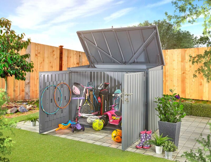 Outdoor toy storage