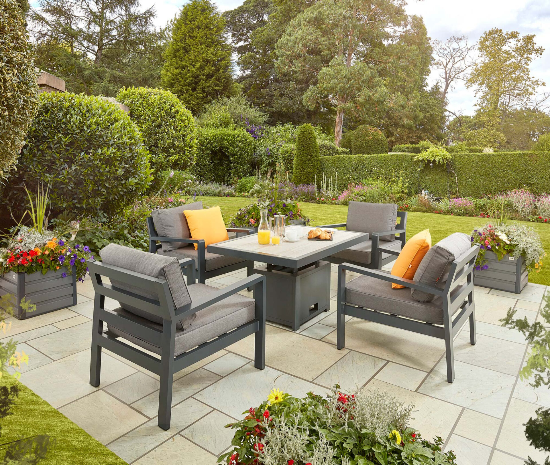 garden furniture set