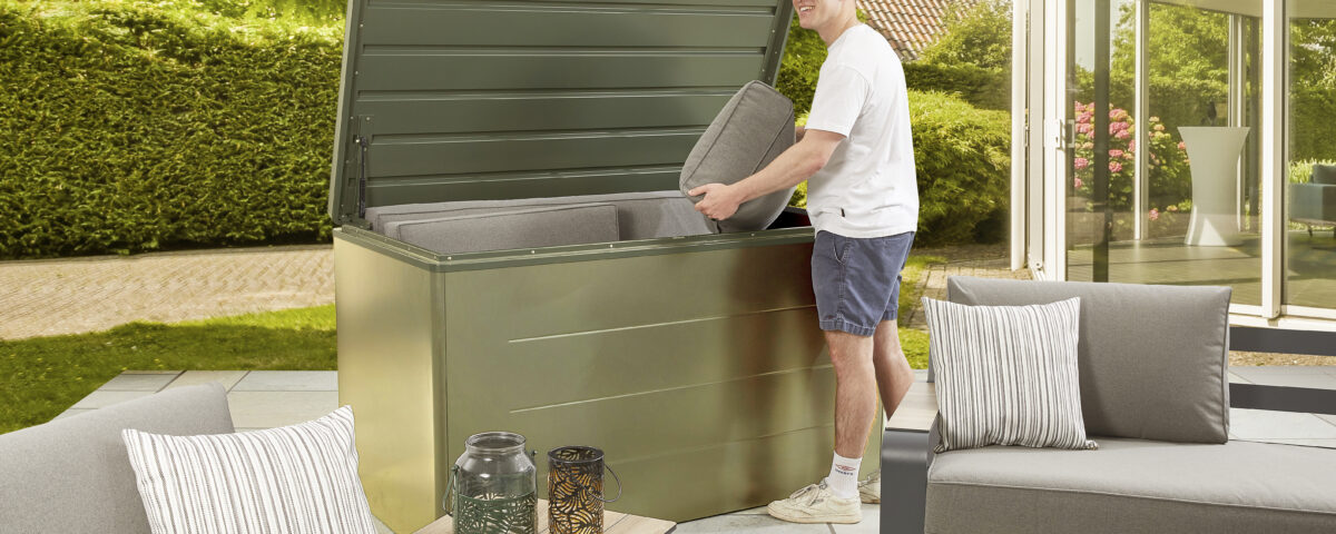 Metal outdoor storage