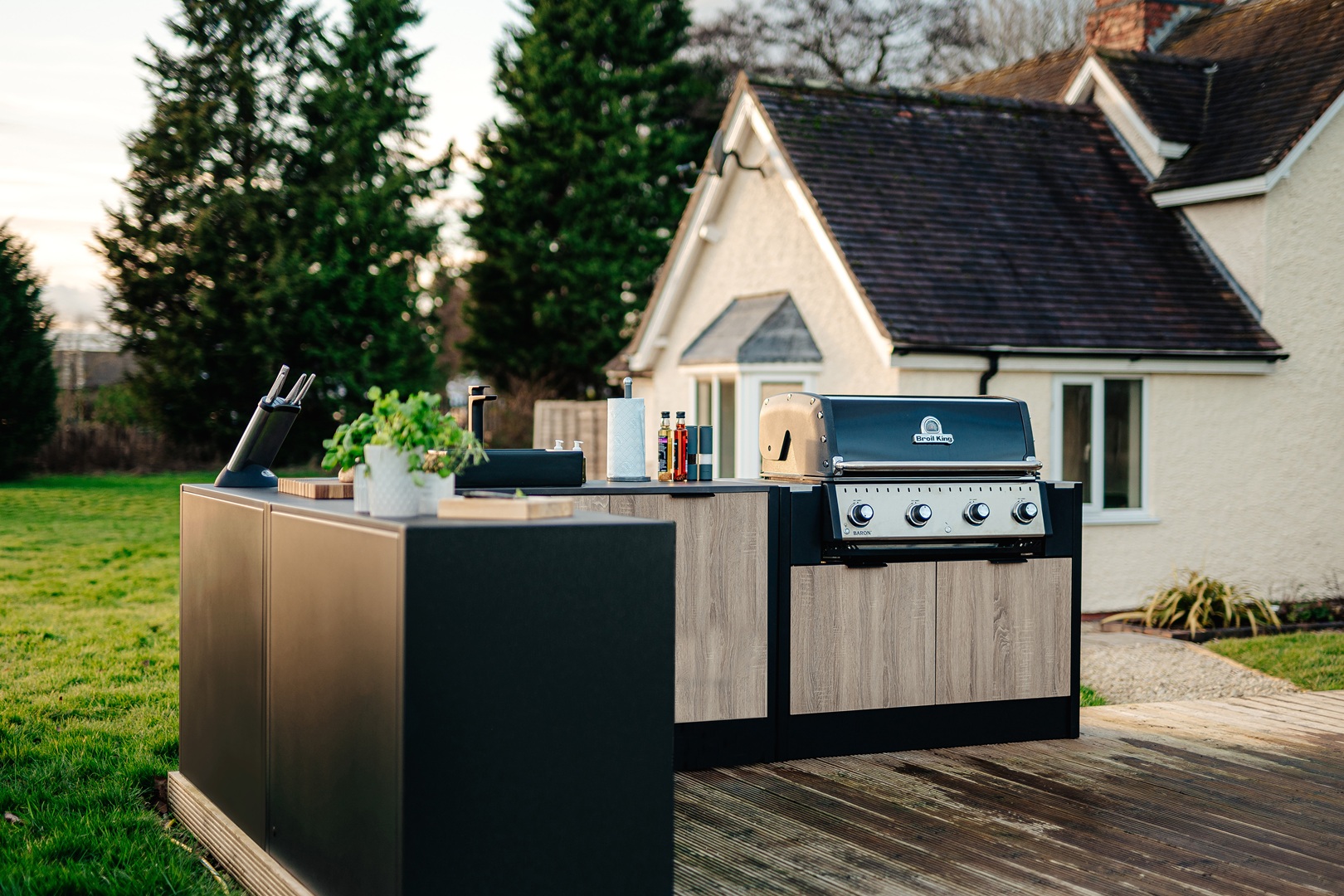 The Buckley outdoor kitchen